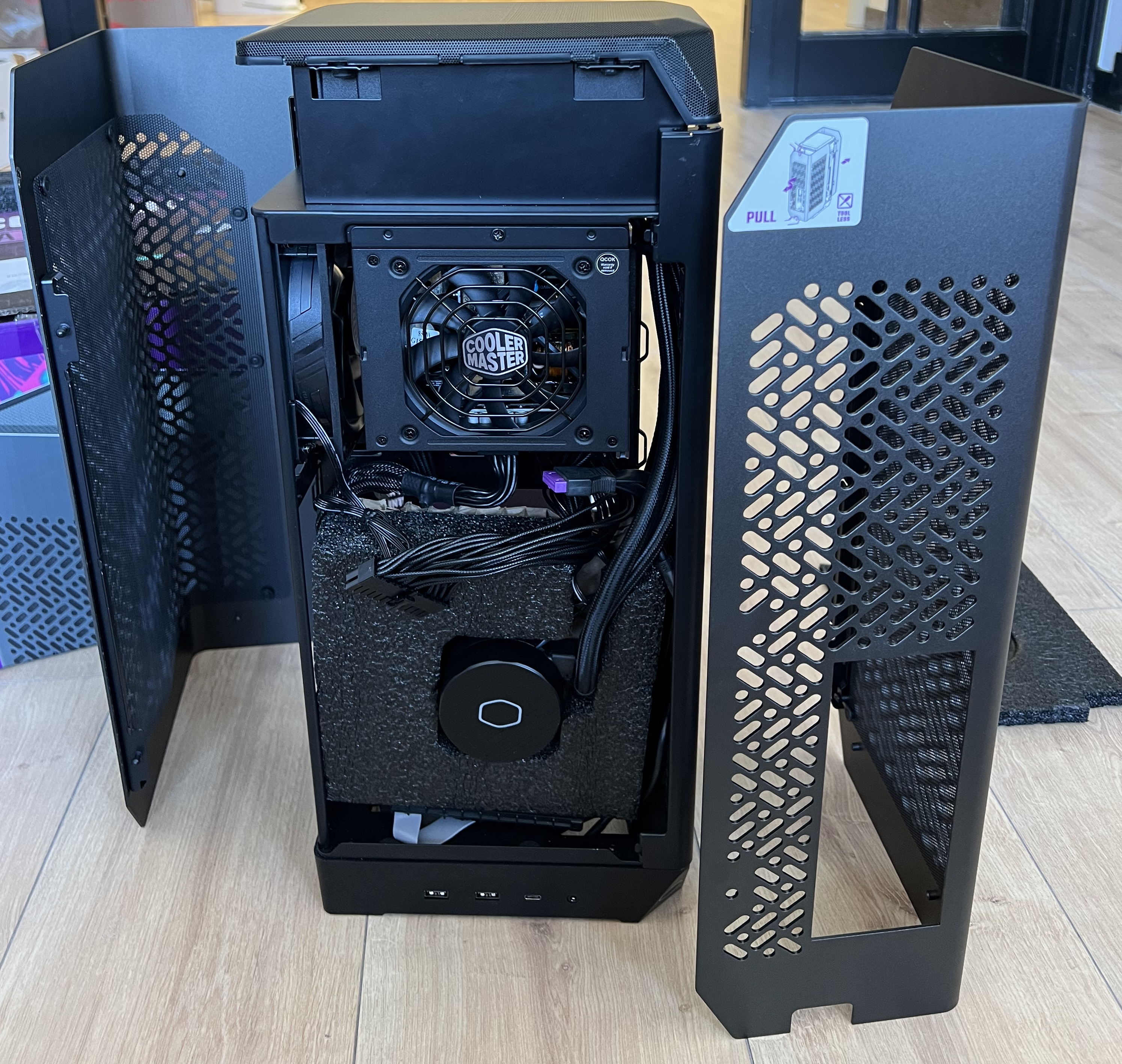Refurbished Cooler Master Ncore 100 MAX - Grijs Refurbished Cooler Master Ncore 100 MAX - Grijs